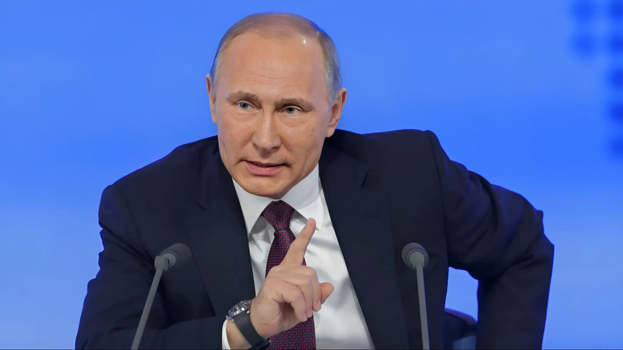 Путин поручил рассмотреть вопрос производства российских консолей